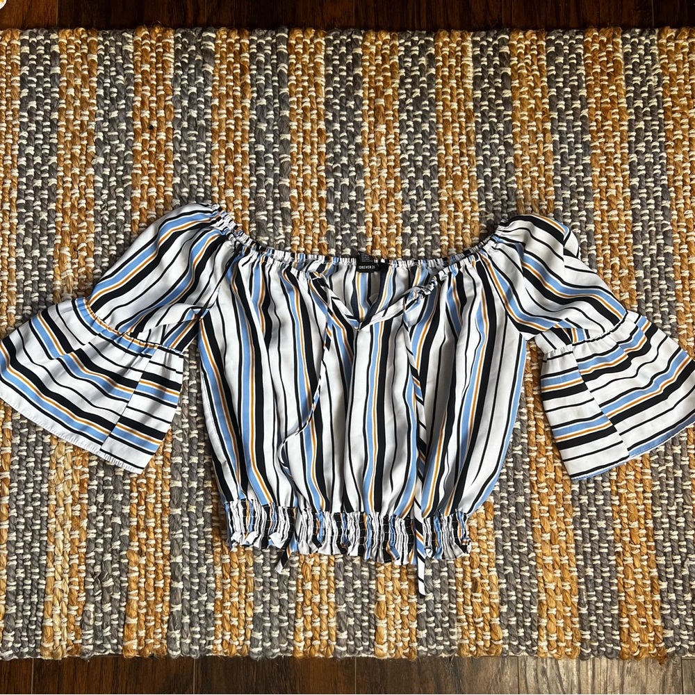 Striped Ruffled Flounce Sleeve Small - Picture 2 of 5